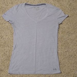 light gray under armour t shirt